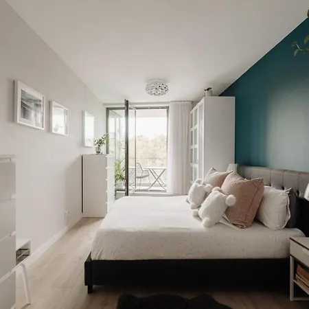 Modern And Cozy In The Heart Of *